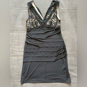 Elegant Black and lace Dress